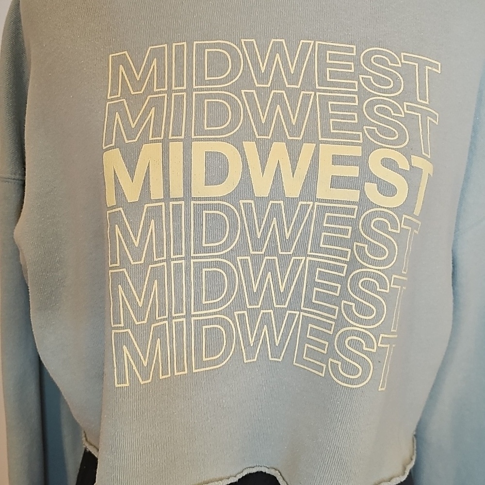 Midwest Light Blue Cropped Crew Neck Sweatshirt Size Medium - Picture 2 of 9